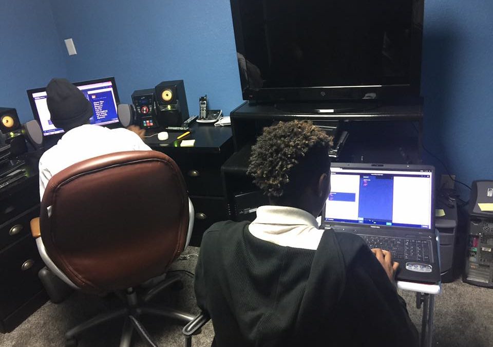 Kieshaun White, The K.W. Cleaner Skies Experiment, Fresno, CA, USA